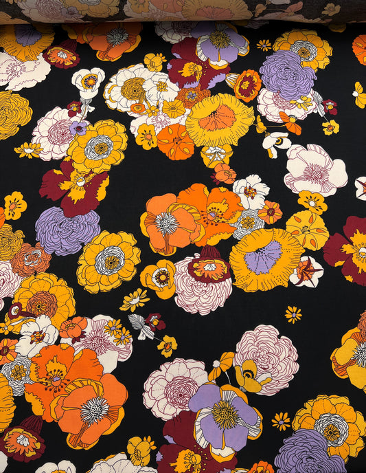 Viscosa stampata fiori arancioni su nero