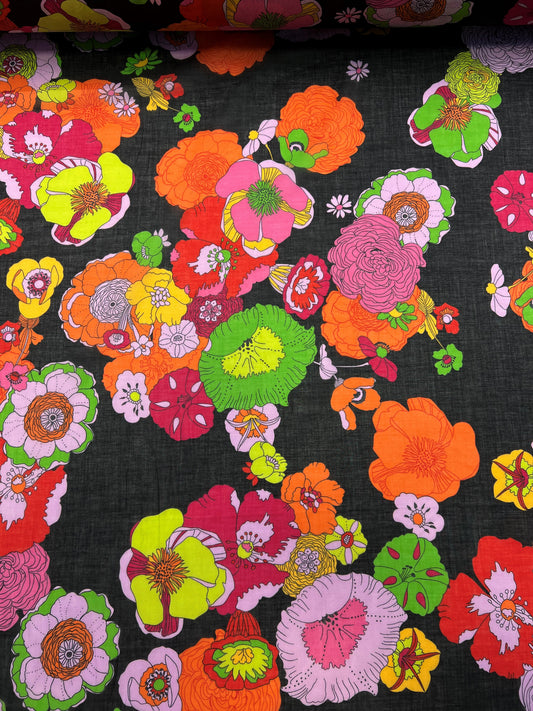 Cotone stampato fiori multicolore su nero