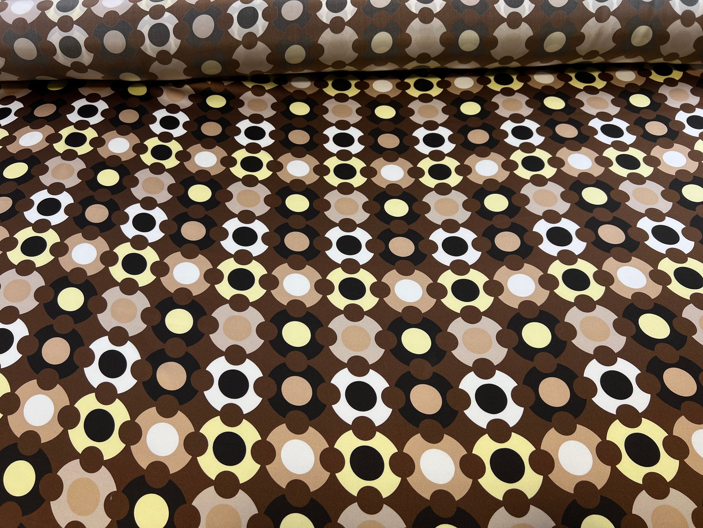 Raso di seta retro marrone