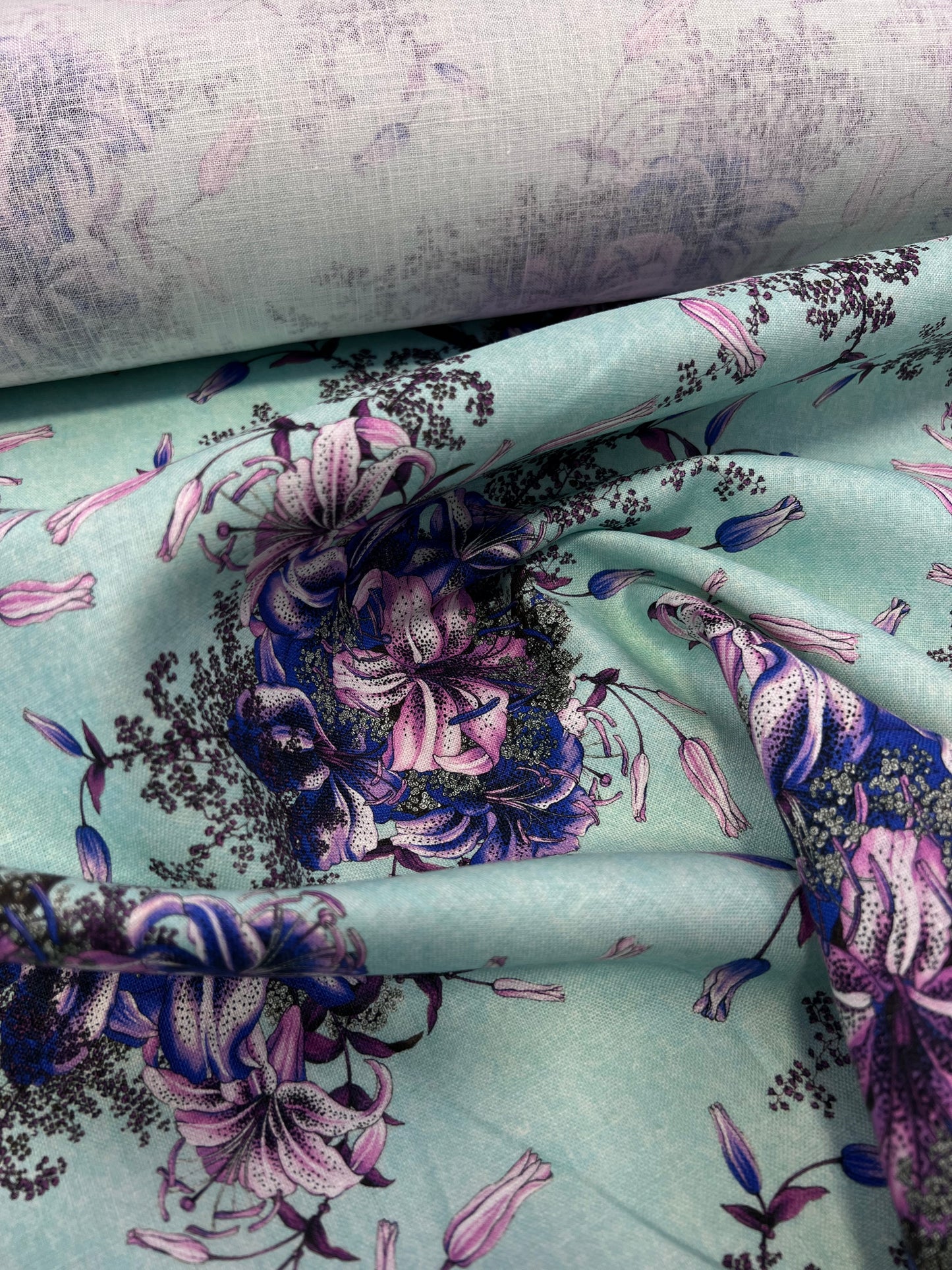 Lino stampato fiori su sfondo azzurro