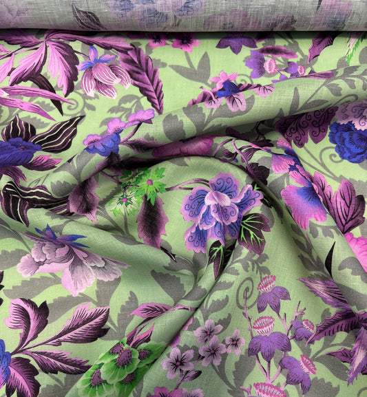 Lino stampato fiori viola su sfondo verde