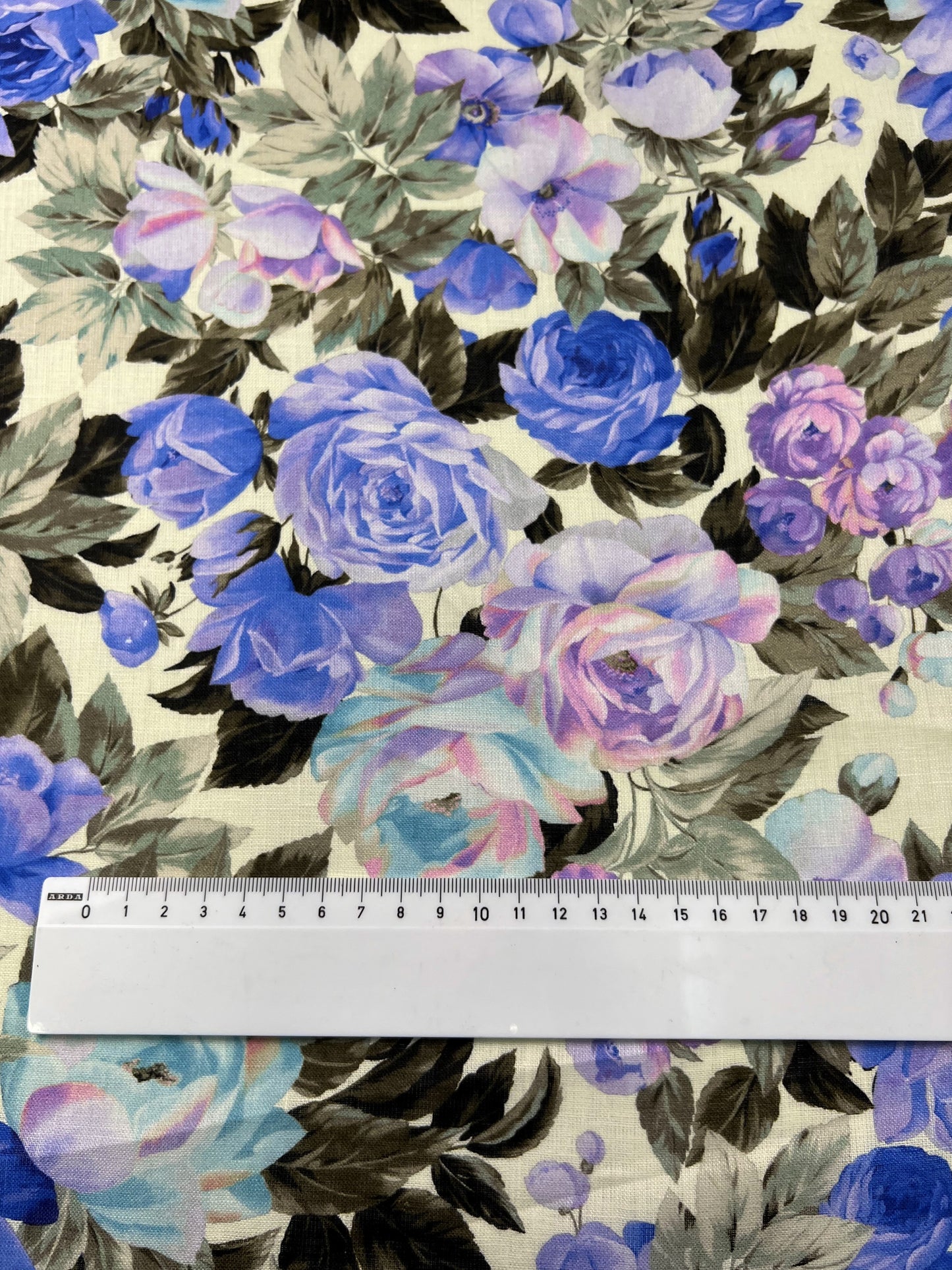 Lino stampato fiori lilla e blu