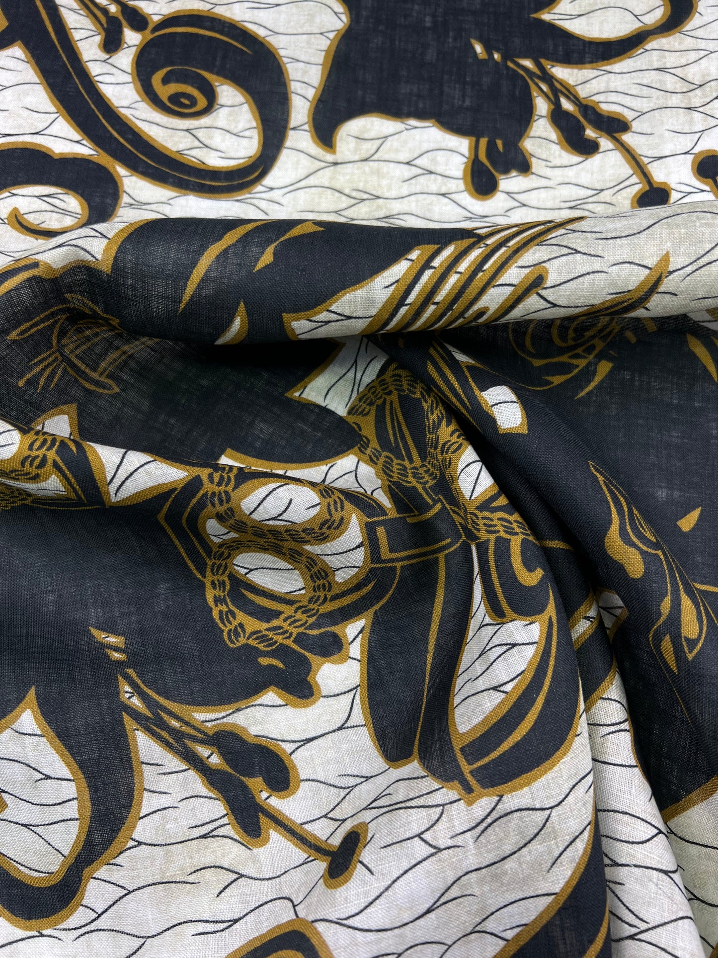 Lino stampato fiori neri su sfondo beige