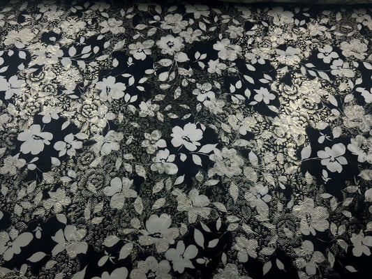 Seta con lurex fiori sfondo nero