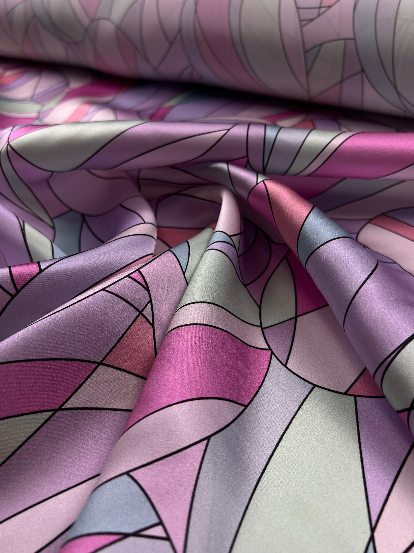 Raso di seta geometrico rosa
