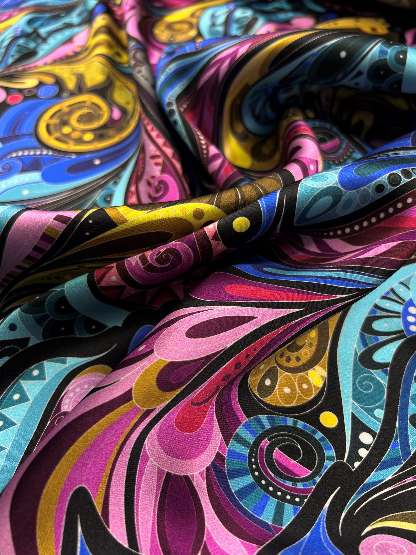Raso di seta paisley multicolor